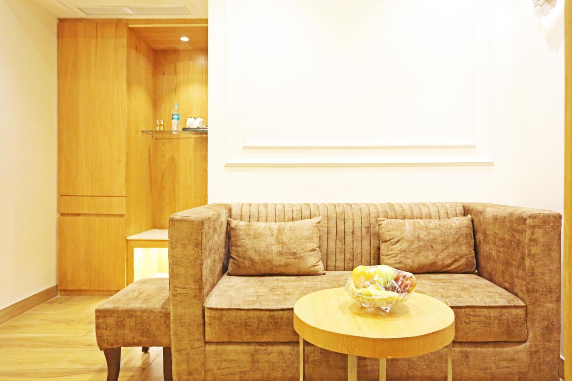 Jrd Luxury-Business Hotel Nuova Delhi Esterno foto