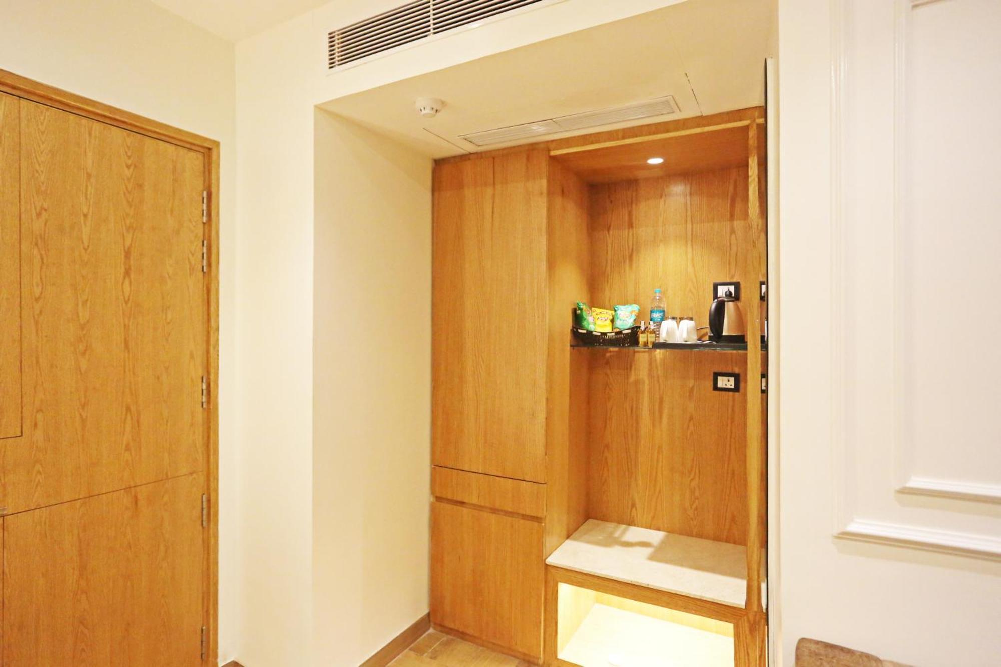 Jrd Luxury-Business Hotel Nuova Delhi Esterno foto