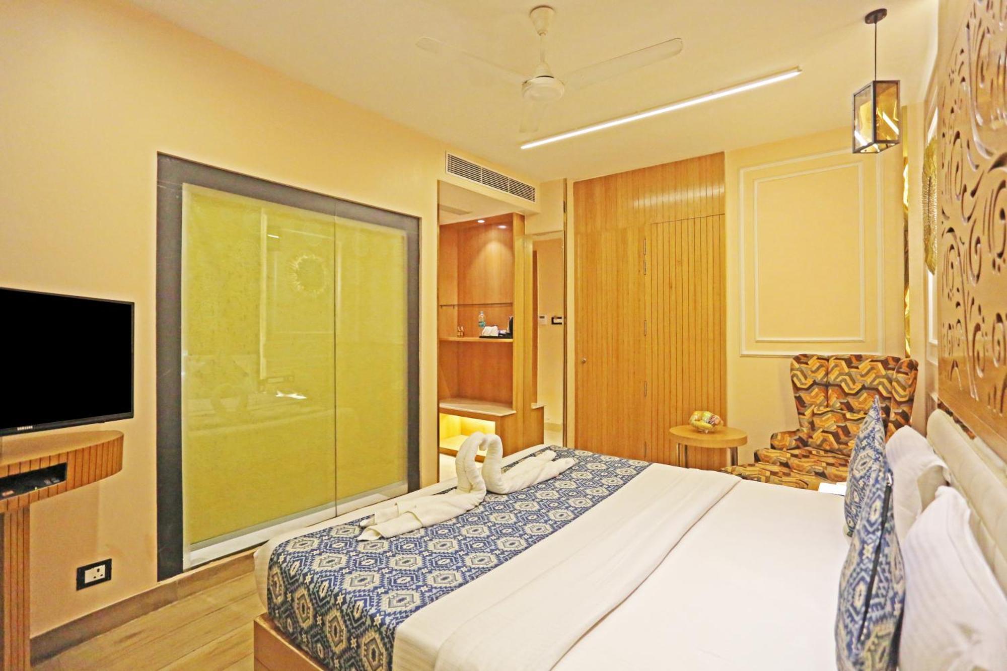 Jrd Luxury-Business Hotel Nuova Delhi Esterno foto