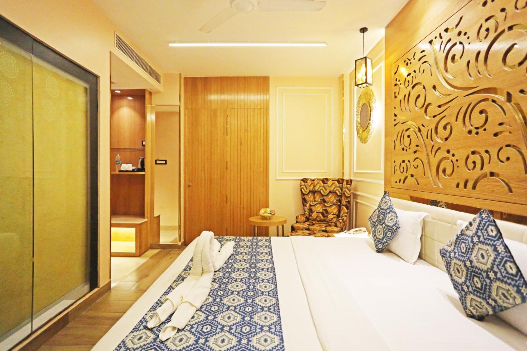 Jrd Luxury-Business Hotel Nuova Delhi Esterno foto