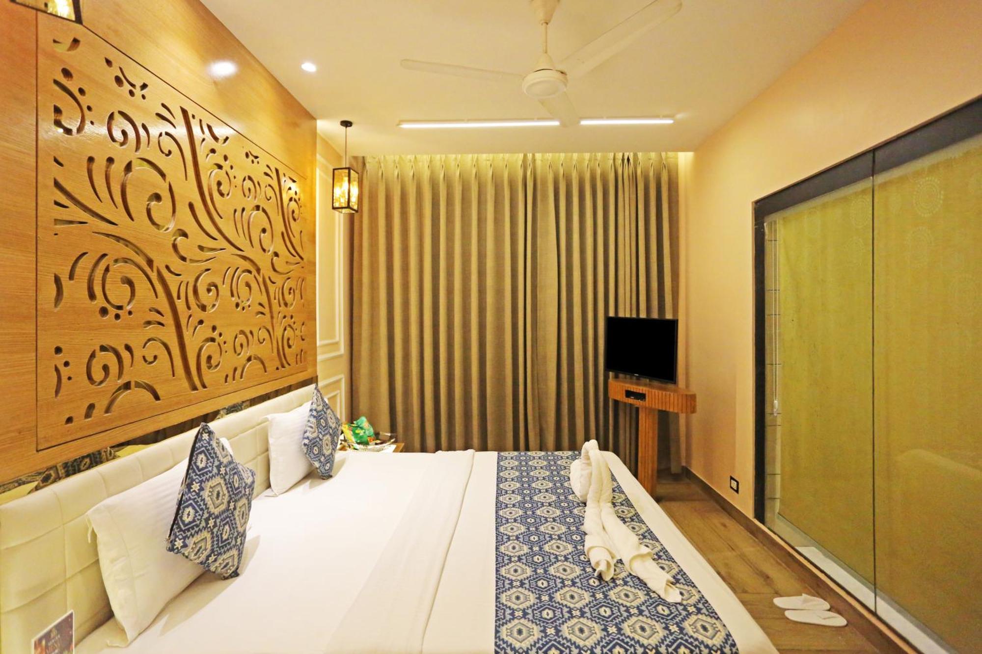 Jrd Luxury-Business Hotel Nuova Delhi Esterno foto