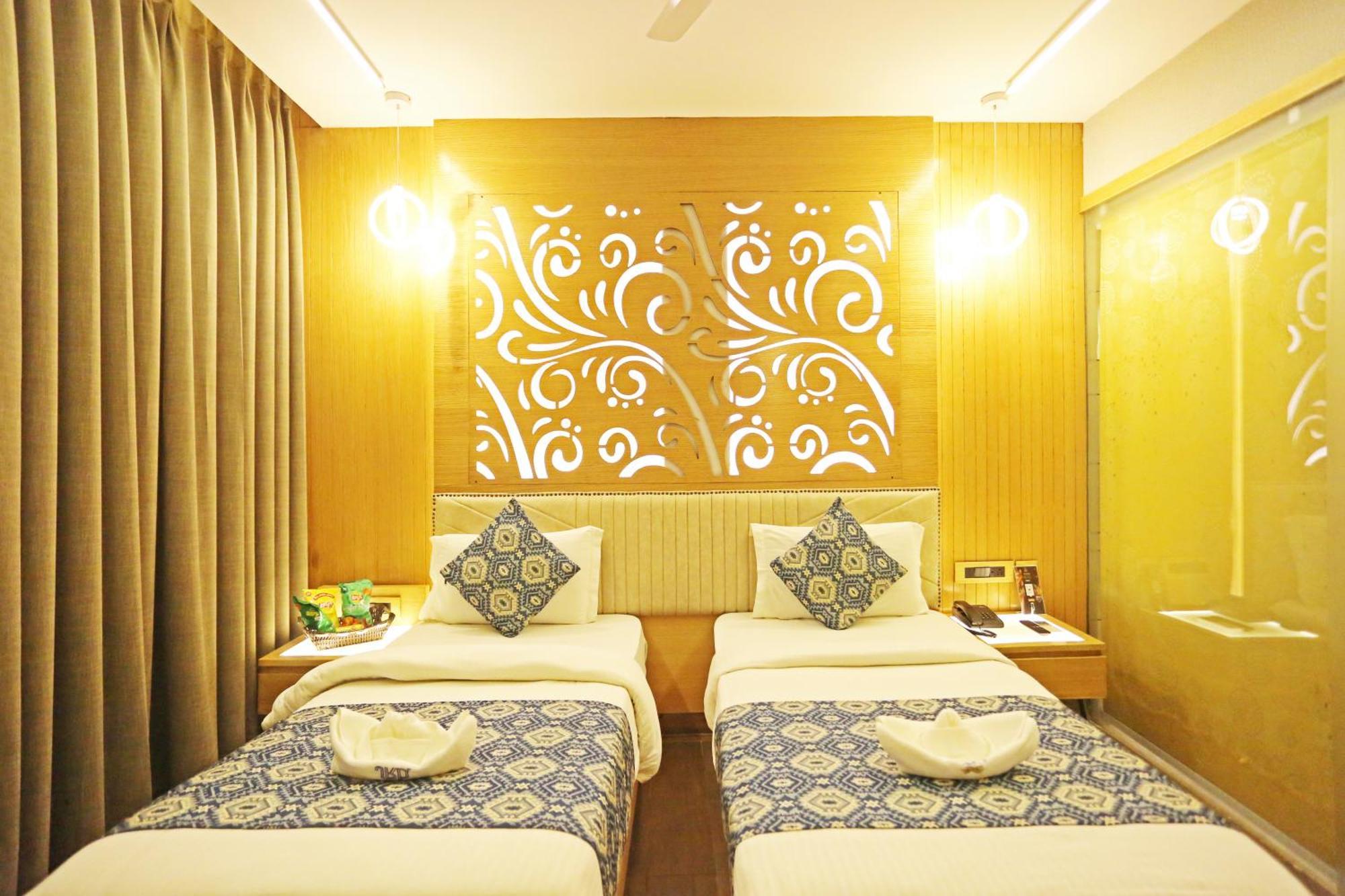 Jrd Luxury-Business Hotel Nuova Delhi Esterno foto