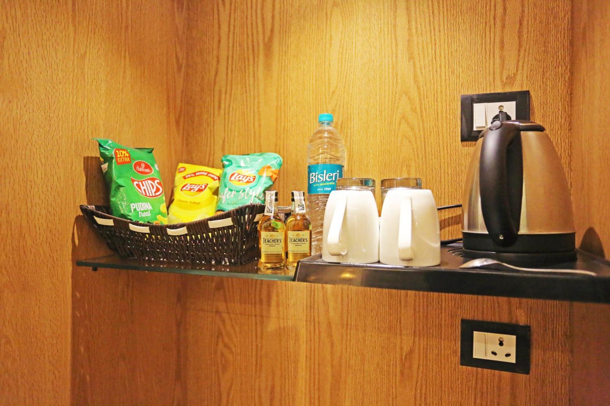 Jrd Luxury-Business Hotel Nuova Delhi Esterno foto