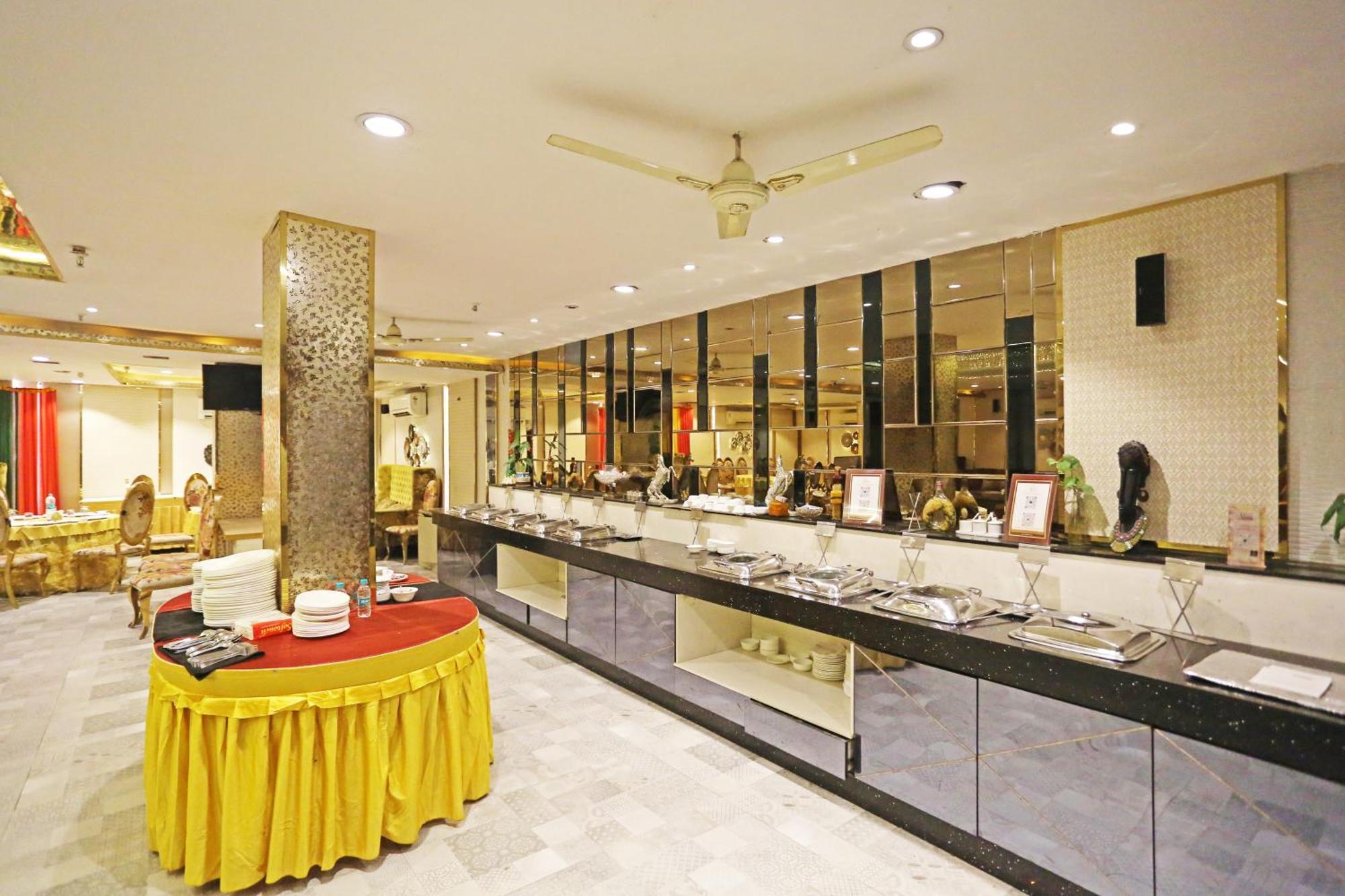 Jrd Luxury-Business Hotel Nuova Delhi Esterno foto