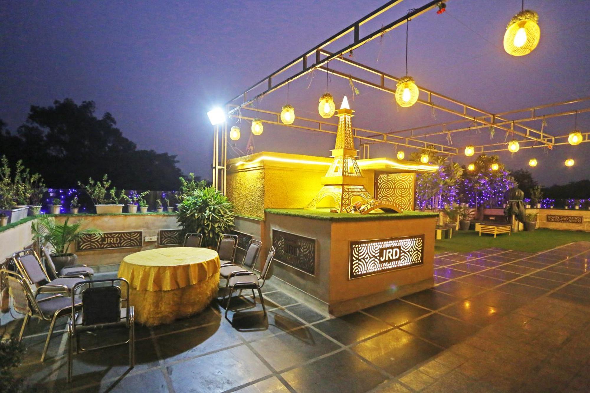 Jrd Luxury-Business Hotel Nuova Delhi Esterno foto