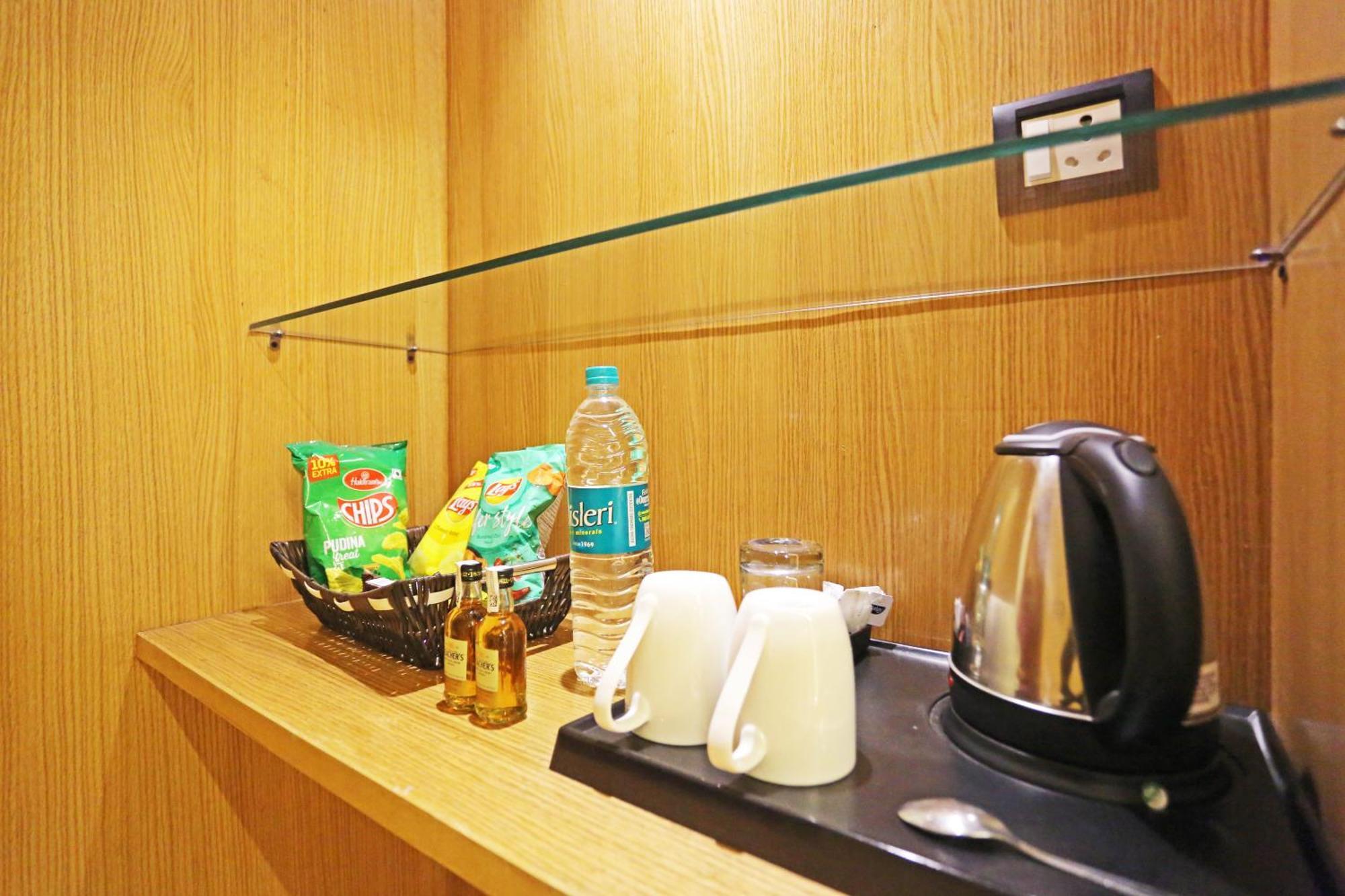 Jrd Luxury-Business Hotel Nuova Delhi Esterno foto