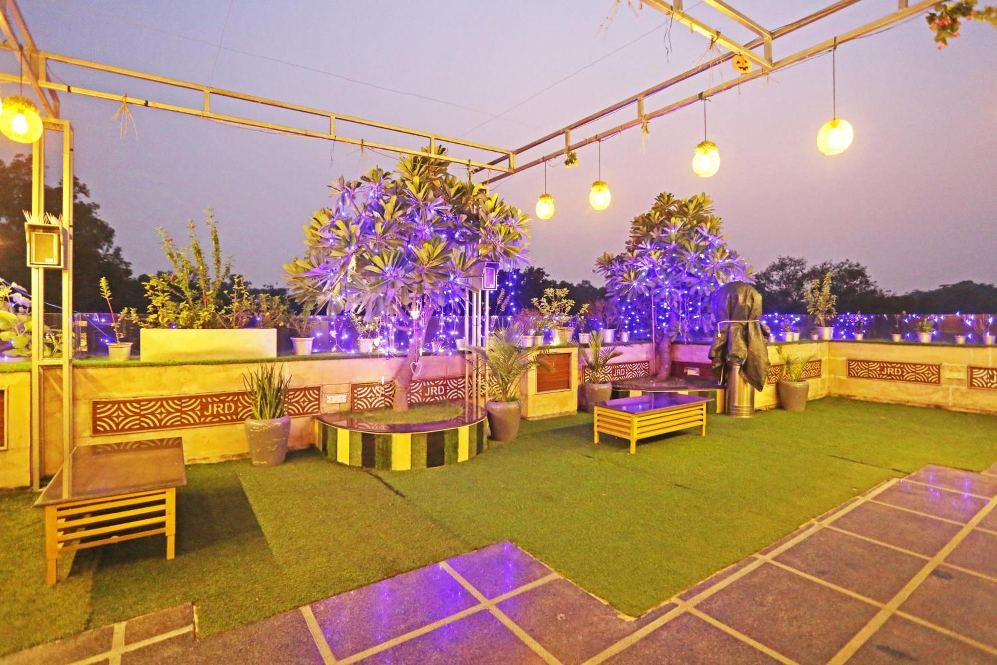 Jrd Luxury-Business Hotel Nuova Delhi Esterno foto