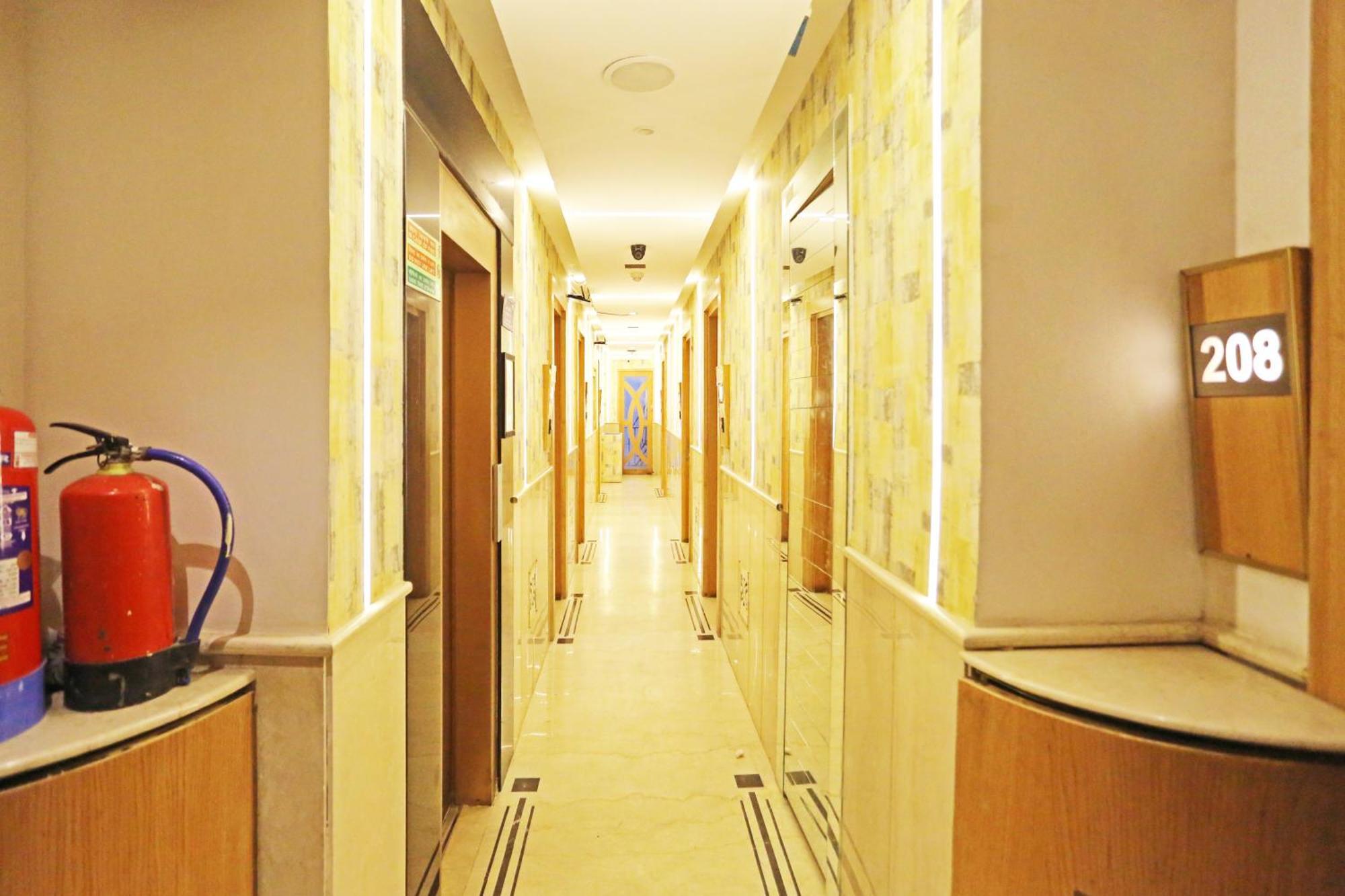 Jrd Luxury-Business Hotel Nuova Delhi Esterno foto
