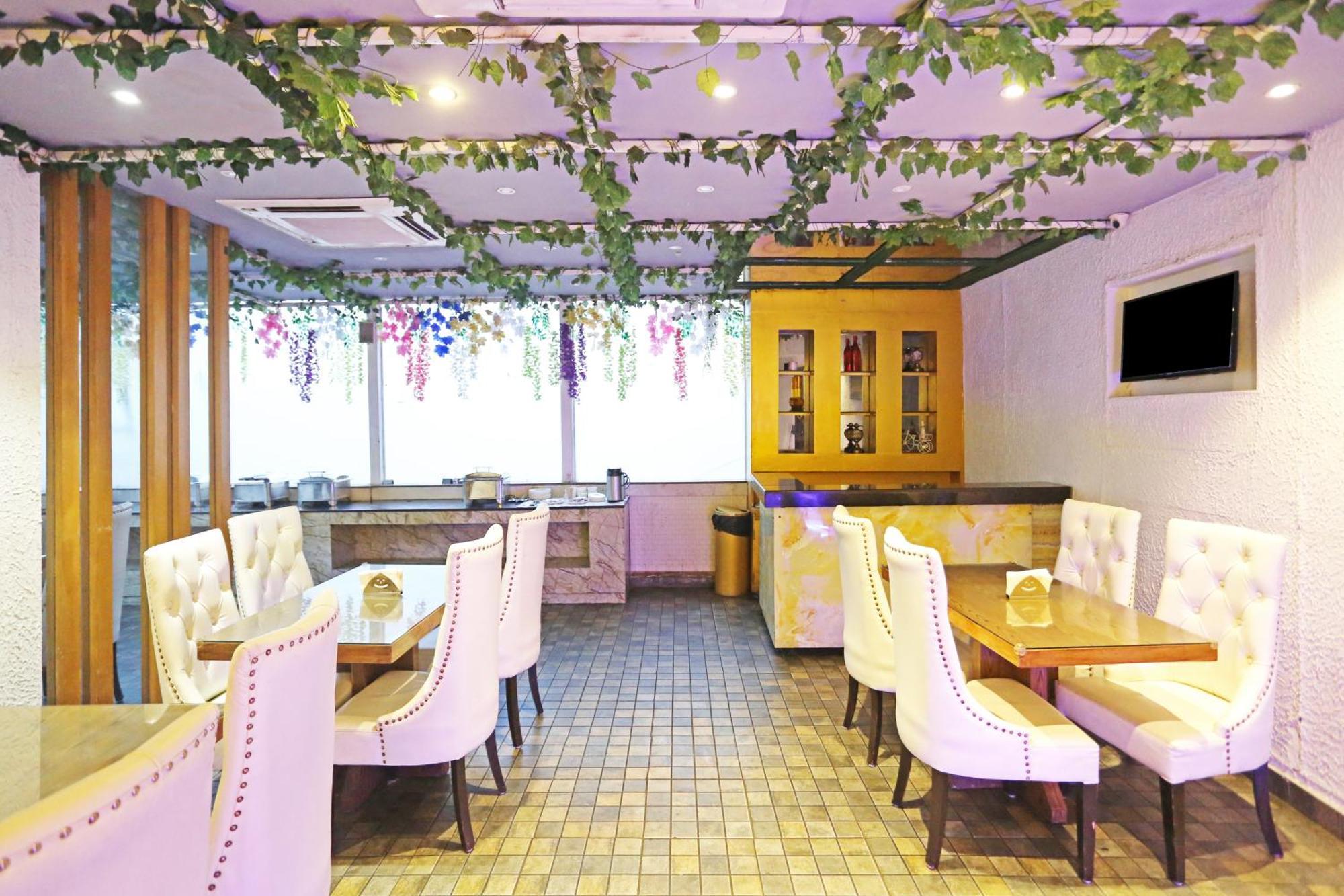 Jrd Luxury-Business Hotel Nuova Delhi Esterno foto