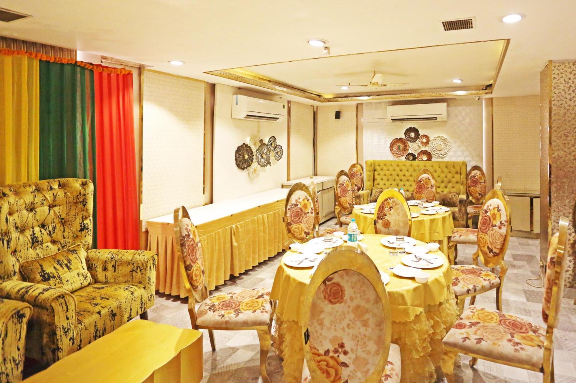 Jrd Luxury-Business Hotel Nuova Delhi Esterno foto